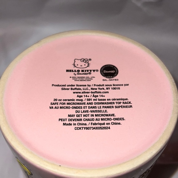 NEW Hello Kitty Halloween 20oz Mug 🩷 - Picture 4 of 5